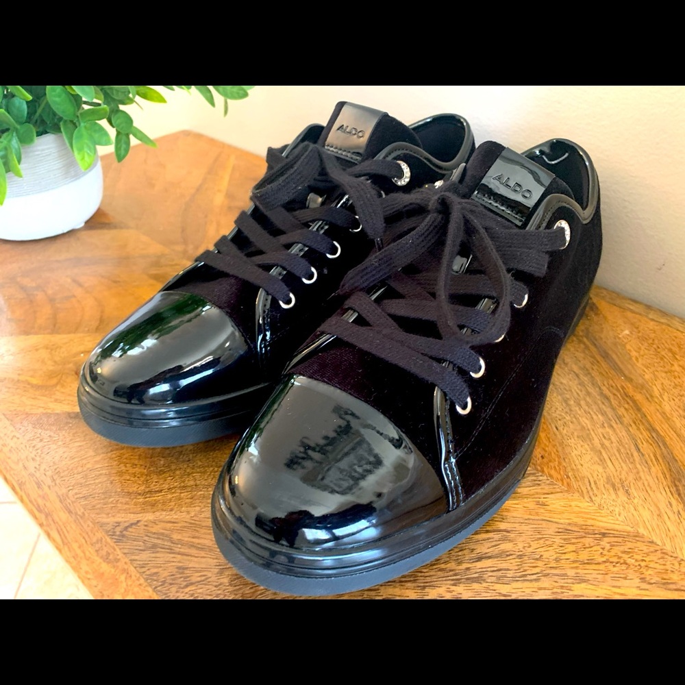 Men’s Suede Shoe by Aldo